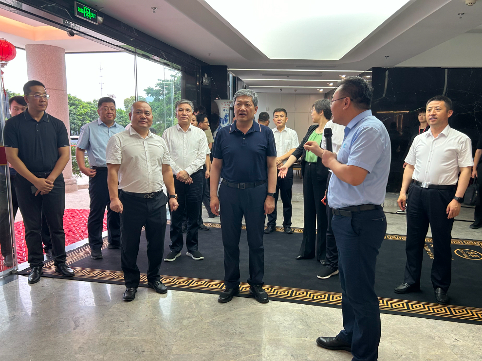 深化(huà)合作(zuò)交流 攜手共促發展|熱(rè)烈歡迎固原市(shì)委書(shū)記、市(shì)人(rén)大(dà)常委會(huì)黨組書(shū)記滑志(zhì)敏一(yī)行(xíng)莅臨禦冠食品考察調研！